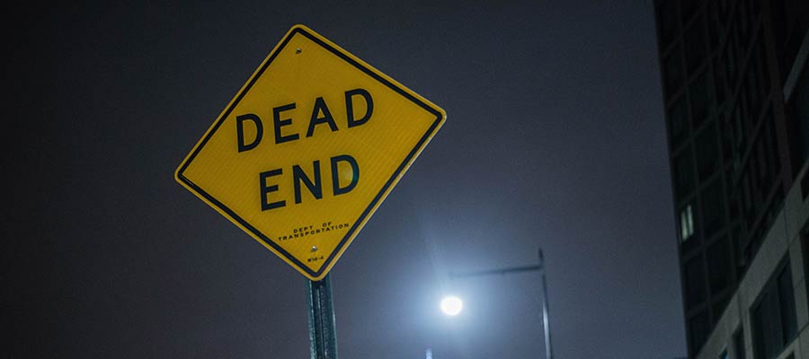 A Dead End sign.
