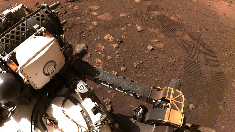 nasas-perseverance-rover-shares-a-photo-of-its-first-tracks-on-mars
