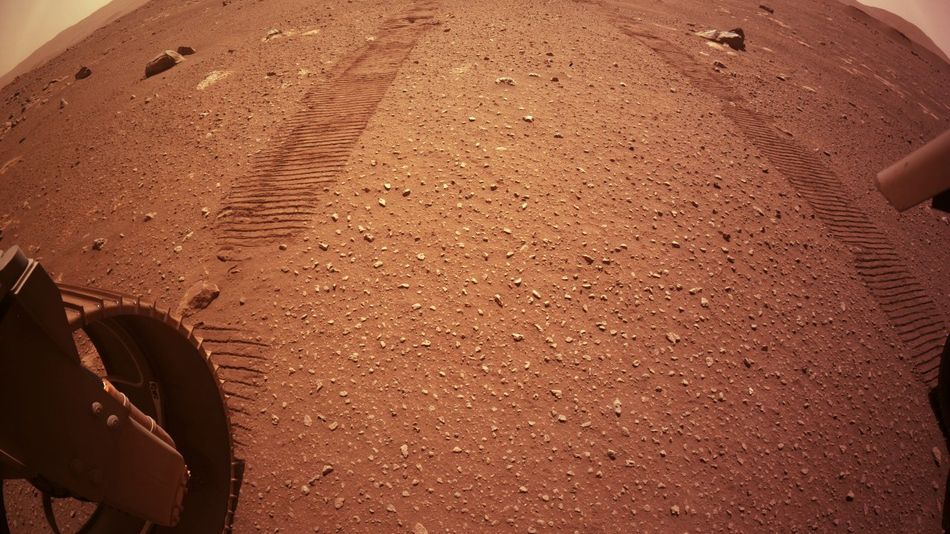 see-a-dust-devil-whirl-by-the-mars-perseverance-rover