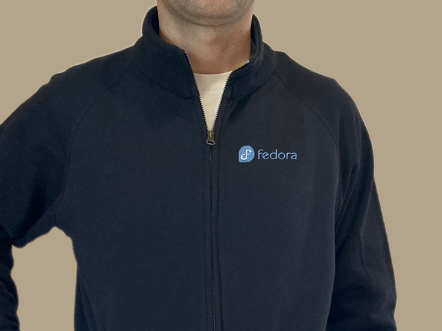 Quick Fedora shirt update and sale of last stock with the old logo - Fedora Magazine