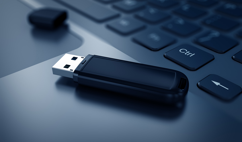 The 6 Best Tools to Create a Bootable USB From an ISO in Linux