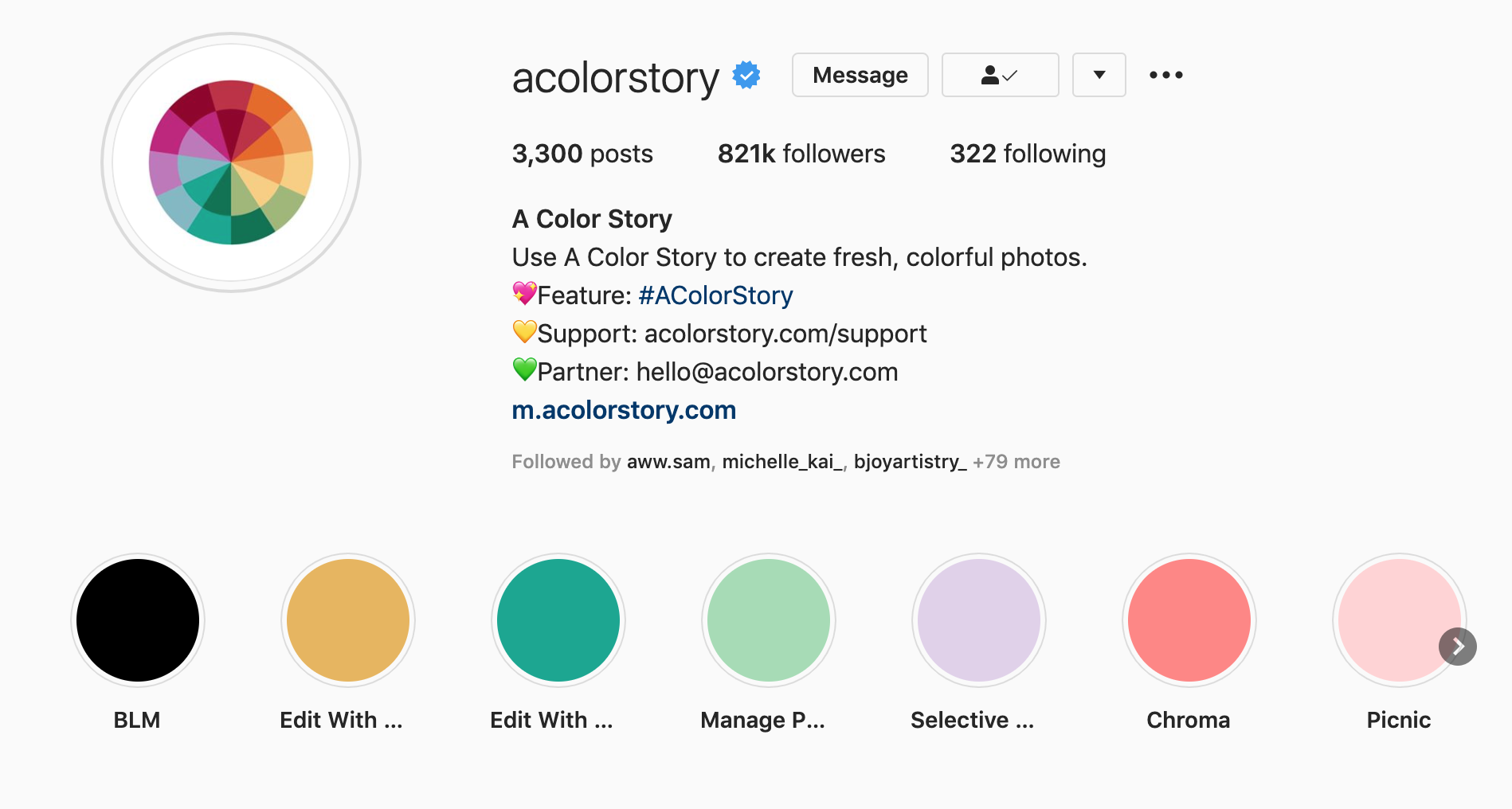brand community - a color story hashtag