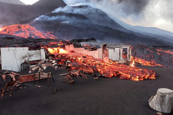 Unveiling the Hidden Past of Volcanoes: Crystals as Time Capsules for Future Eruptions