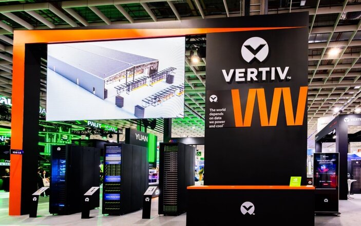 Vertiv Boosts Outlook as Data Center Demand and Orders Soar